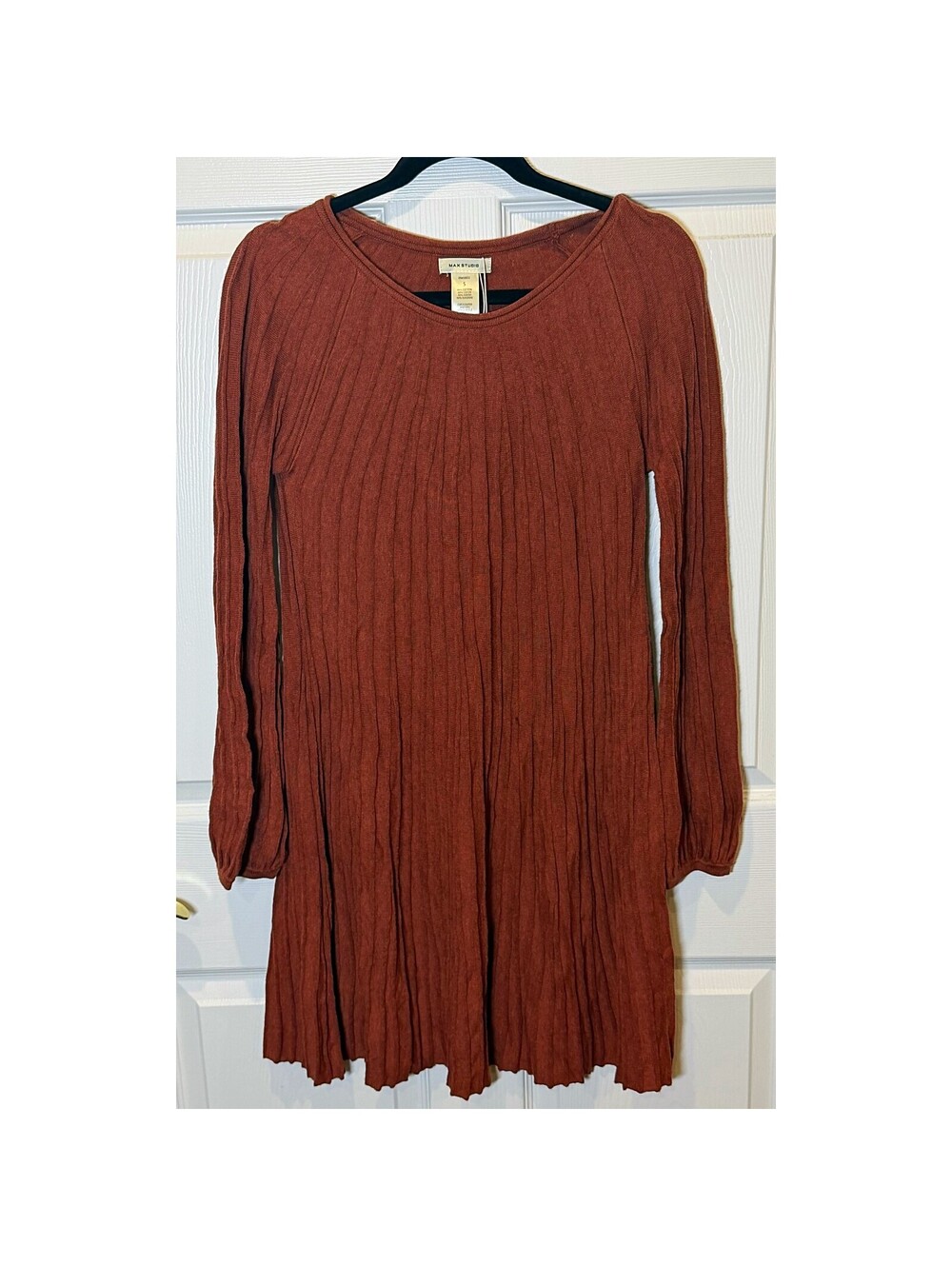 Ribbed long sleeve dress